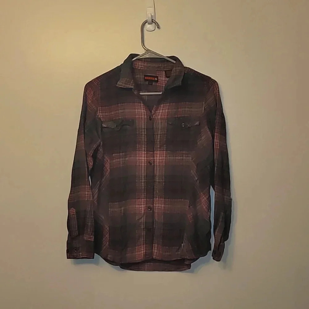 Wolverine women's medium flannel pink and gray LOTC